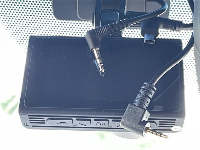 アルファード ２．５Ｓ　タイプゴールド　サンルーフ　純正ＤＡナビ　フルセグＴＶ　ＢＴ　純正後席モニター　バックカメラ　ビルトインＥＴＣ　純正１８インチＡＷ　両側パワースライドドア　セーフティセンス　ハーフレザーシート　パワーバックドア（12枚目）