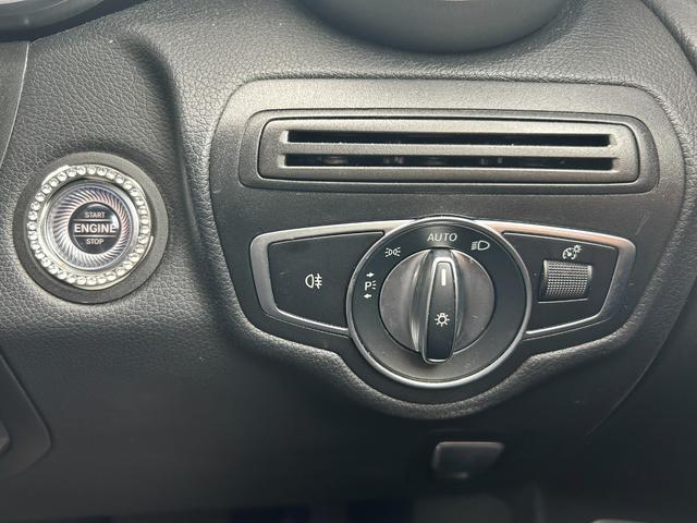 ＧＬＣ ＧＬＣ３００　４マチック　ワンオーナー　純正１０．２５インチナビ　フルセグ　ＥＴＣ２．０　ドラレコ　クルコン　ＬＥＤヘッドランプ　革巻きステアリング　パワーシート／シートヒーター　純正１９インチＡＷ　クロームルーフレール（13枚目）