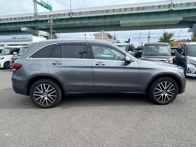 ＧＬＣ ＧＬＣ３００　４マチック　ワンオーナー　純正１０．２５インチナビ　フルセグ　ＥＴＣ２．０　ドラレコ　クルコン　ＬＥＤヘッドランプ　革巻きステアリング　パワーシート／シートヒーター　純正１９インチＡＷ　クロームルーフレール（34枚目）