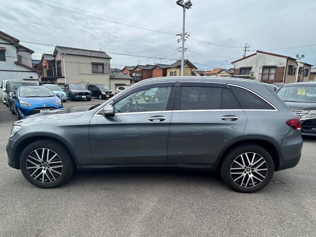 ＧＬＣ ＧＬＣ３００　４マチック　ワンオーナー　純正１０．２５インチナビ　フルセグ　ＥＴＣ２．０　ドラレコ　クルコン　ＬＥＤヘッドランプ　革巻きステアリング　パワーシート／シートヒーター　純正１９インチＡＷ　クロームルーフレール（35枚目）