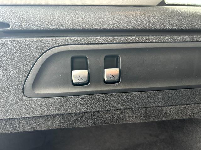 ＧＬＣ ＧＬＣ３００　４マチック　ワンオーナー　純正１０．２５インチナビ　フルセグ　ＥＴＣ２．０　ドラレコ　クルコン　ＬＥＤヘッドランプ　革巻きステアリング　パワーシート／シートヒーター　純正１９インチＡＷ　クロームルーフレール（38枚目）