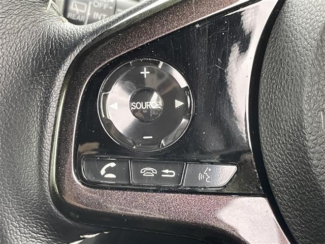 N-BOXカスタム G・Lターボホンダセンシング SDナビ・DTV・CD/DVD・BT・USB・Bカメラ・ETC・両側パワースライドドア・ホンダセンシング・ステアリングスイッチ・純正15インチAW・クリアランスソナー・ハーフレザー(6枚目)