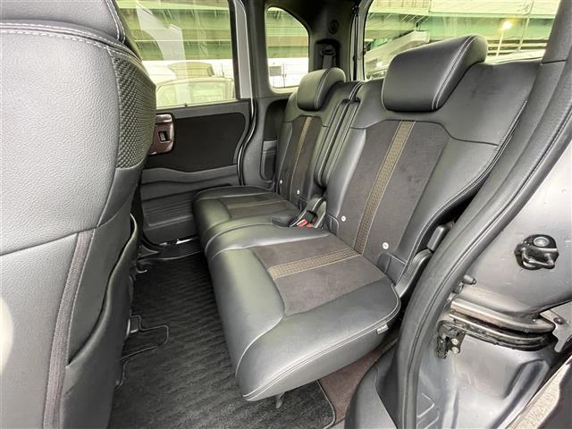 N-BOXカスタム G・Lターボホンダセンシング SDナビ・DTV・CD/DVD・BT・USB・Bカメラ・ETC・両側パワースライドドア・ホンダセンシング・ステアリングスイッチ・純正15インチAW・クリアランスソナー・ハーフレザー(25枚目)