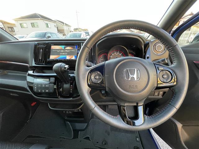 Ｎ－ＷＧＮカスタム Ｇ　ＳＳ２トーンカラースタイルパッケージＩＩ　純正ナビ　フルセグＴＶ　ＢＴ　バックカメラ　ビルトインＥＴＣ　純正１４インチＡＷ　ドラレコ　クルーズコントロール　ＣＴＢＡ　シートヒーター　ＨＩＤヘッドライト　社外ＡＷ付きスタッドレス４本車載（3枚目）