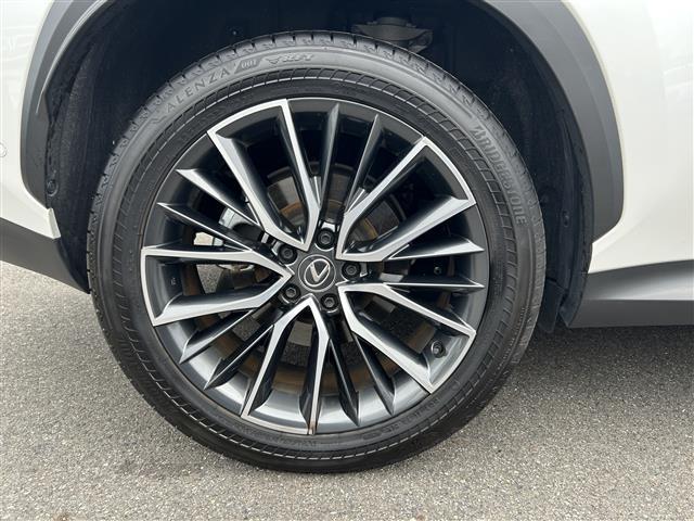 NX NX350h バージョンL AWD メーカーナビ パノラマルーフ 電子インナーミラー(ドラレコ付き) DTV BT 革シート(白&黒) 純正フロアマット マークレビンソン レーダークルーズコントロール ヘッドアップディスプレイ(38枚目)