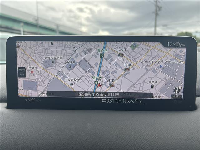 ＣＸ－５ ＸＤ　ブラックトーンエディション　１オーナー　純正ナビ　フルセグＴＶ　ＢＴ　全方位カメラ　ＥＴＣ　純正１９インチＡＷ　レーダークルコン　ＢＳＭ　ＨＵＤ　パワーバックドア　ハーフ革シート　シートヒーター　前後ドラレコ　スペアキー（4枚目）