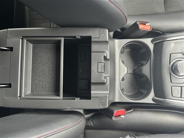 ＣＸ－５ ＸＤ　ブラックトーンエディション　１オーナー　純正ナビ　フルセグＴＶ　ＢＴ　全方位カメラ　ＥＴＣ　純正１９インチＡＷ　レーダークルコン　ＢＳＭ　ＨＵＤ　パワーバックドア　ハーフ革シート　シートヒーター　前後ドラレコ　スペアキー（16枚目）