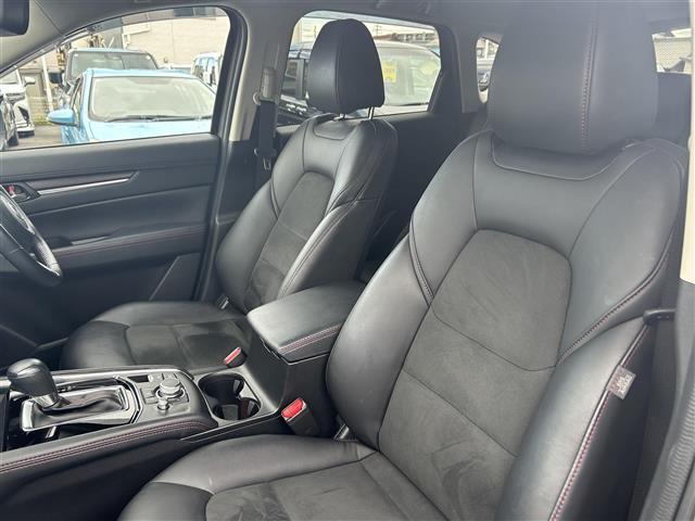 ＣＸ－５ ＸＤ　ブラックトーンエディション　１オーナー　純正ナビ　フルセグＴＶ　ＢＴ　全方位カメラ　ＥＴＣ　純正１９インチＡＷ　レーダークルコン　ＢＳＭ　ＨＵＤ　パワーバックドア　ハーフ革シート　シートヒーター　前後ドラレコ　スペアキー（25枚目）