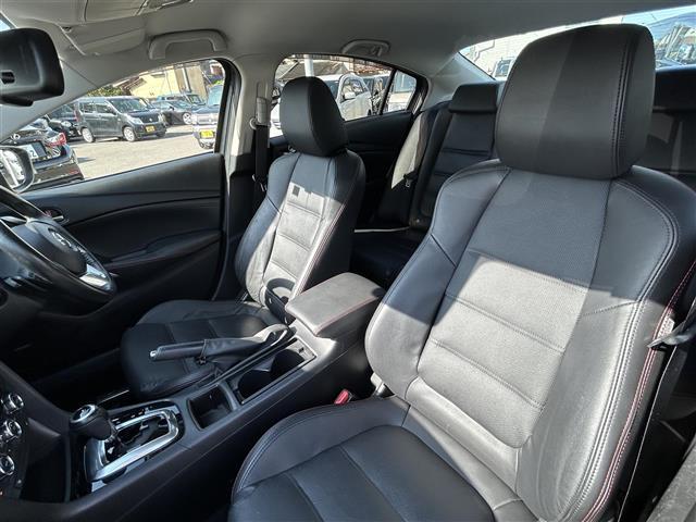 アテンザセダン ２５Ｓ　Ｌパッケージ　８インチナビ　ＴＶ　ＢＴ　バックカメラ　ＢＯＳＥサウンド　レーダークルーズコントロール　レザーシート　パワーシート　シートヒーター　ＥＴＣ　純正フロアマット　純正１９インチＡＷ（36枚目）