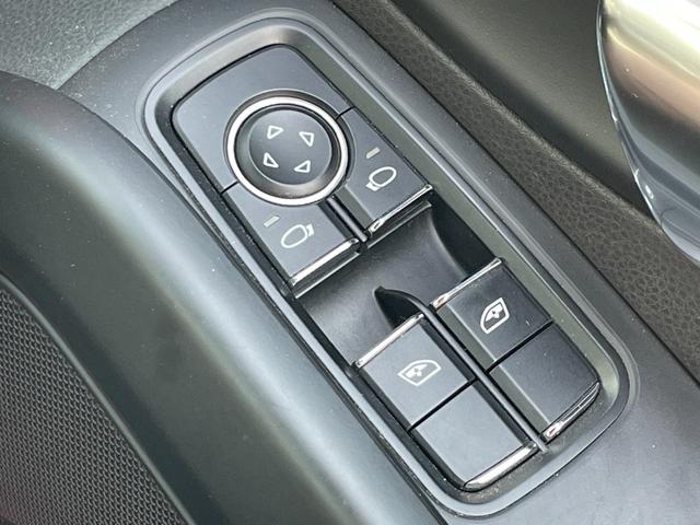 718ボクスター 718ボクスター スポーツクロノパッケージ 純正ナビ BT バックカメラ 純正19インチAW ETC ハーフレザーシート 前席シートヒーター 純正フロアマット(13枚目)