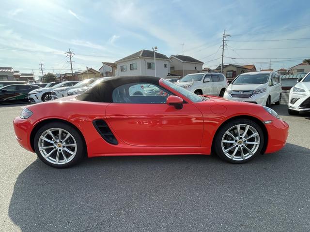 718ボクスター 718ボクスター スポーツクロノパッケージ 純正ナビ BT バックカメラ 純正19インチAW ETC ハーフレザーシート 前席シートヒーター 純正フロアマット(37枚目)