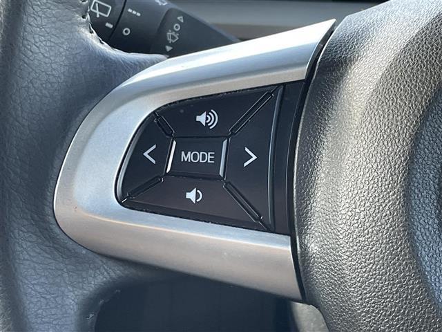 タント カスタムＲＳ　トップエディションＶＳ　ＳＡＩＩＩ　純正８型ナビ　フルセグＴＶ　ＢＴ　ＨＤＭＩ　純正１０．１型後席モニター　全方位カメラ　ＥＴＣ　両側パワースライドドア　　ハーフレザーシート　シートヒーター　純正フロアマット　ＬＥＤヘッドライト（6枚目）