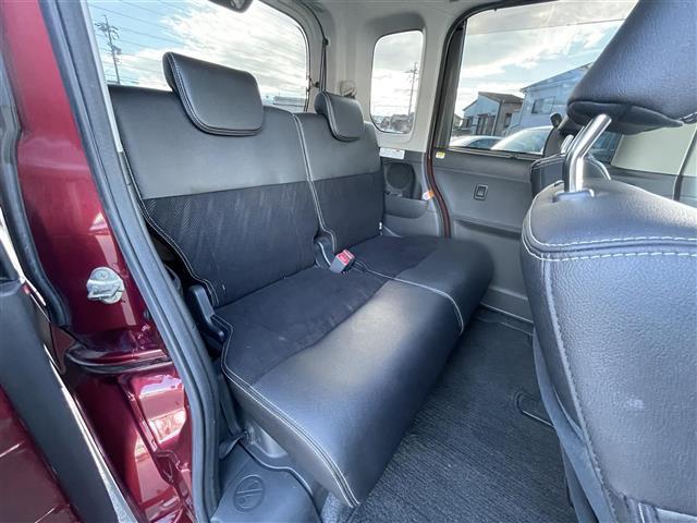 タント カスタムＲＳ　トップエディションＶＳ　ＳＡＩＩＩ　純正８型ナビ　フルセグＴＶ　ＢＴ　ＨＤＭＩ　純正１０．１型後席モニター　全方位カメラ　ＥＴＣ　両側パワースライドドア　　ハーフレザーシート　シートヒーター　純正フロアマット　ＬＥＤヘッドライト（25枚目）