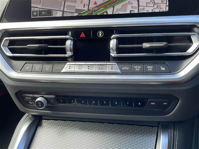 ４シリーズ ４２０ｉクーペ　Ｍスポーツ　インテリジェントセーフティ　ＢＳＭ　レーダークルコン　純正ナビ　バックカメラ　ＥＴＣ　純正１８インチＡＷ　レザーシート　パワーシート　シートヒーター　ＬＥＤヘッドライト（15枚目）