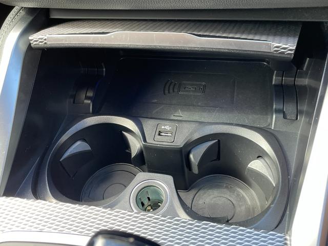 ４シリーズ ４２０ｉクーペ　Ｍスポーツ　インテリジェントセーフティ　ＢＳＭ　レーダークルコン　純正ナビ　バックカメラ　ＥＴＣ　純正１８インチＡＷ　レザーシート　パワーシート　シートヒーター　ＬＥＤヘッドライト（16枚目）