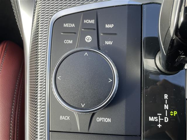 ４シリーズ ４２０ｉクーペ　Ｍスポーツ　インテリジェントセーフティ　ＢＳＭ　レーダークルコン　純正ナビ　バックカメラ　ＥＴＣ　純正１８インチＡＷ　レザーシート　パワーシート　シートヒーター　ＬＥＤヘッドライト（19枚目）