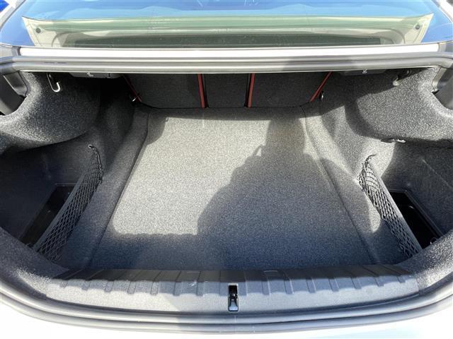 ４シリーズ ４２０ｉクーペ　Ｍスポーツ　インテリジェントセーフティ　ＢＳＭ　レーダークルコン　純正ナビ　バックカメラ　ＥＴＣ　純正１８インチＡＷ　レザーシート　パワーシート　シートヒーター　ＬＥＤヘッドライト（37枚目）