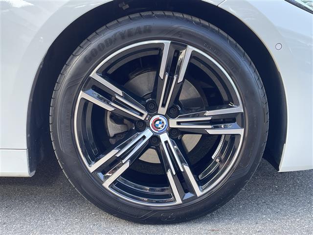 ４シリーズ ４２０ｉクーペ　Ｍスポーツ　インテリジェントセーフティ　ＢＳＭ　レーダークルコン　純正ナビ　バックカメラ　ＥＴＣ　純正１８インチＡＷ　レザーシート　パワーシート　シートヒーター　ＬＥＤヘッドライト（43枚目）