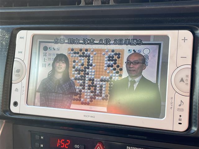 ８６ ＧＴリミテッド　純正ＳＤナビ　Ｂカメラ　ＴＶ　ＢＴ　プッシュスタート　ＥＴＣ　前席シートヒーター　パドルシフト　革ハンドル　純正フロアマット　ドアバイザー　スペアキー　純正１７インチＡＷ（9枚目）