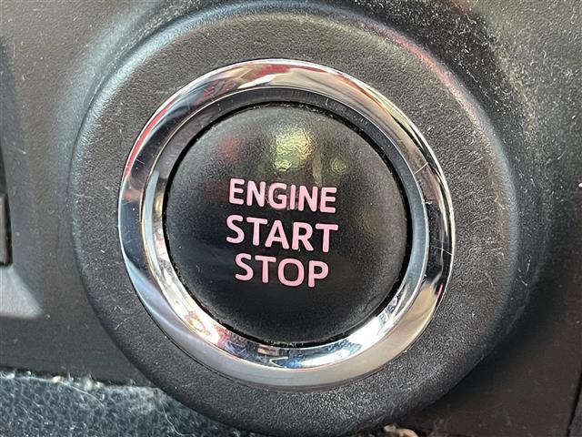 ８６ ＧＴリミテッド　純正ＳＤナビ　Ｂカメラ　ＴＶ　ＢＴ　プッシュスタート　ＥＴＣ　前席シートヒーター　パドルシフト　革ハンドル　純正フロアマット　ドアバイザー　スペアキー　純正１７インチＡＷ（10枚目）