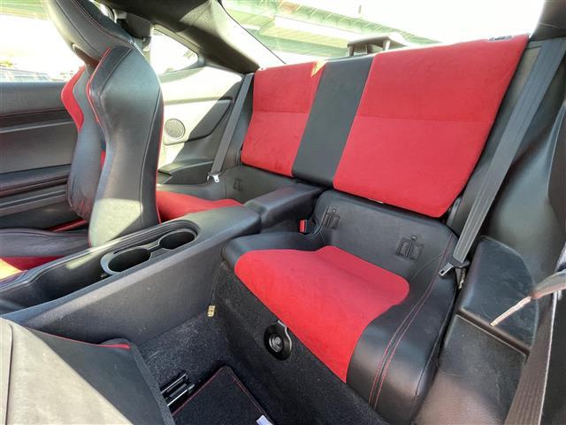 ８６ ＧＴリミテッド　純正ＳＤナビ　Ｂカメラ　ＴＶ　ＢＴ　プッシュスタート　ＥＴＣ　前席シートヒーター　パドルシフト　革ハンドル　純正フロアマット　ドアバイザー　スペアキー　純正１７インチＡＷ（20枚目）