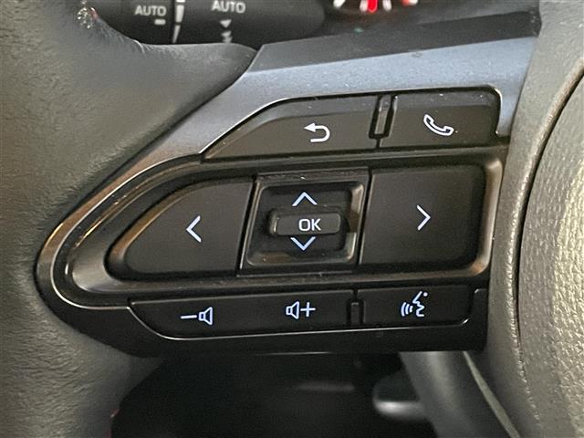 ＧＲヤリス ＲＺ　ハイパフォーマンス　１オーナー　ＧＲレッドキャリパー　純正ＤＡナビ　バックカメラ　ビルトインＥＴＣ　純正１８インチＡＷ　トヨタセーフティセンス　ＢＳＭ　ＨＵＤ　レーダークルコン　社外１８インチＡＷ付きスタッドレス車載（6枚目）