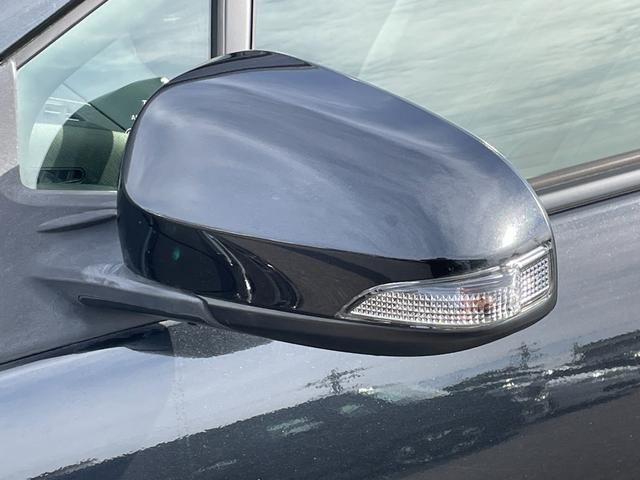 アクア 　社外ＳＤナビ　Ｂカメラ　ＢＴ　ＤＴＶ　ＵＳＢ　ＣＤ／ＤＶＤ　ハーフレザー　革ハンドル　ＬＥＤヘッドライト　プッシュスタート　ステアリングスイッチ　前席シートヒーター　純正１７インチＡＷ（11枚目）