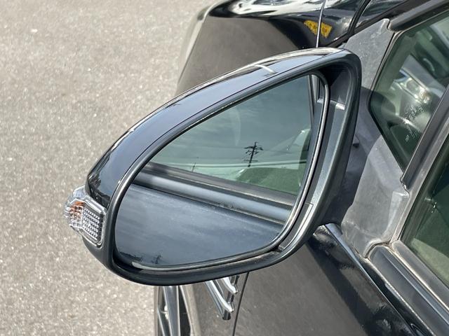 アクア 　社外ＳＤナビ　Ｂカメラ　ＢＴ　ＤＴＶ　ＵＳＢ　ＣＤ／ＤＶＤ　ハーフレザー　革ハンドル　ＬＥＤヘッドライト　プッシュスタート　ステアリングスイッチ　前席シートヒーター　純正１７インチＡＷ（12枚目）