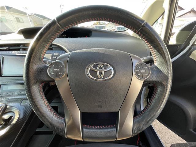 プリウス Ｓツーリングセレクション・Ｇ’ｓ　Ｇｚ　純正ＳＤナビ　Ｆ・Ｂカメラ　ＤＴＶ　ＢＴ　ＣＤ／ＤＶＤ　純正Ｆドラレコ　Ｇｚ専用　フロアマット・シート・外装ステッカー　プッシュスタート　ＥＴＣ　Ｇｚ純正１８インチＡＷ（5枚目）