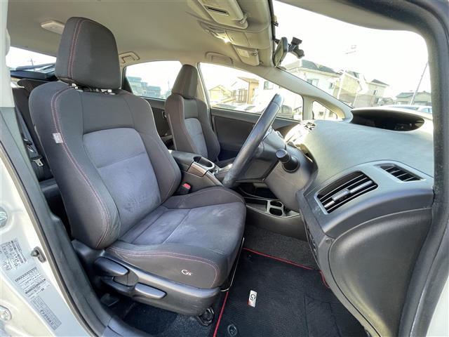 プリウス Ｓツーリングセレクション・Ｇ’ｓ　Ｇｚ　純正ＳＤナビ　Ｆ・Ｂカメラ　ＤＴＶ　ＢＴ　ＣＤ／ＤＶＤ　純正Ｆドラレコ　Ｇｚ専用　フロアマット・シート・外装ステッカー　プッシュスタート　ＥＴＣ　Ｇｚ純正１８インチＡＷ（22枚目）