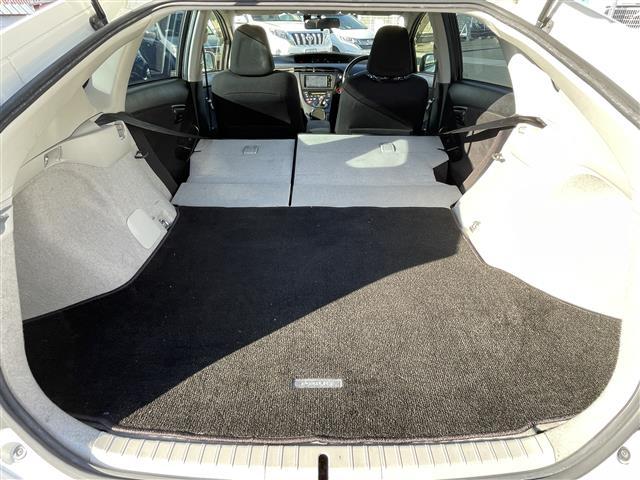 プリウス Ｓツーリングセレクション・Ｇ’ｓ　Ｇｚ　純正ＳＤナビ　Ｆ・Ｂカメラ　ＤＴＶ　ＢＴ　ＣＤ／ＤＶＤ　純正Ｆドラレコ　Ｇｚ専用　フロアマット・シート・外装ステッカー　プッシュスタート　ＥＴＣ　Ｇｚ純正１８インチＡＷ（35枚目）