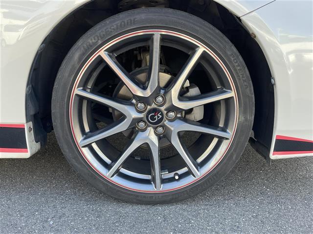 プリウス Ｓツーリングセレクション・Ｇ’ｓ　Ｇｚ　純正ＳＤナビ　Ｆ・Ｂカメラ　ＤＴＶ　ＢＴ　ＣＤ／ＤＶＤ　純正Ｆドラレコ　Ｇｚ専用　フロアマット・シート・外装ステッカー　プッシュスタート　ＥＴＣ　Ｇｚ純正１８インチＡＷ（40枚目）