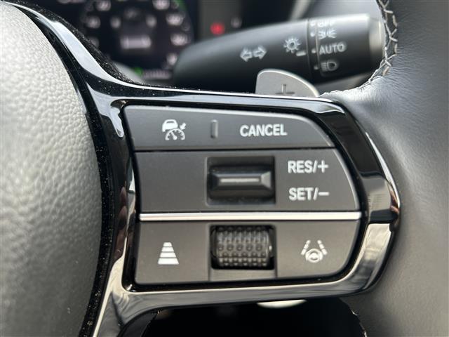 ZR-V e:HEV Z 禁煙車 全方位モニター ドラレコ アダプティブクルコン エマブレ レーンキープ BSM 前後誤発進抑制 LEDヘッドランプ 純正9型ナビTV ETC2.0 黒革シート 前席パワーシート・シートヒーター(6枚目)