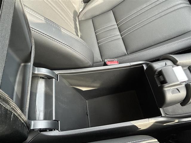 ZR-V e:HEV Z 禁煙車 全方位モニター ドラレコ アダプティブクルコン エマブレ レーンキープ BSM 前後誤発進抑制 LEDヘッドランプ 純正9型ナビTV ETC2.0 黒革シート 前席パワーシート・シートヒーター(17枚目)