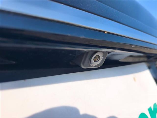 セルシオ Ｃ仕様　Ｆパッケージ　禁煙車　バックモニター　クルコン　ステアリング連動ＨＩＤヘッドランプ　オートライト　純正ＭＯＰナビ　オートエアコン　純正ＯＰ木目調／革巻きコンビステア　後席パワーシート／ヒーター　スマートキー（7枚目）