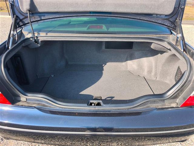 セルシオ Ｃ仕様　Ｆパッケージ　禁煙車　バックモニター　クルコン　ステアリング連動ＨＩＤヘッドランプ　オートライト　純正ＭＯＰナビ　オートエアコン　純正ＯＰ木目調／革巻きコンビステア　後席パワーシート／ヒーター　スマートキー（11枚目）