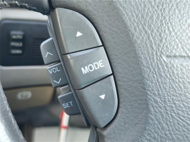 セルシオ Ｃ仕様　Ｆパッケージ　禁煙車　バックモニター　クルコン　ステアリング連動ＨＩＤヘッドランプ　オートライト　純正ＭＯＰナビ　オートエアコン　純正ＯＰ木目調／革巻きコンビステア　後席パワーシート／ヒーター　スマートキー（18枚目）