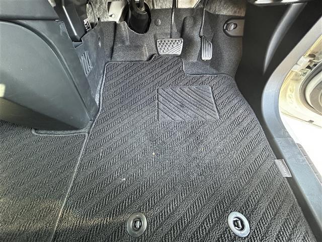 ルーミー カスタムG-T 両側パワースライドドア パノラミックビューモニター トヨタセーフティセンス レーダークルコン クリアランスソナー 社外ナビ フルセグTV BT 前席シートヒーター ビルトインETC 純正15インチAW(27枚目)