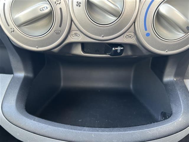 パッソ Ｘ　イロドリ　純正７インチＨＤＤナビ　ＦＭ　ＡＭ　ワンセグ　ＤＶＤ　バックカメラ　社外ドライブレコーダ　ＥＴＣ　フロアマット　サイドバイザー　キセノンライト　電格ミラー　リモコンキー　スペアキー　保証書　取扱説明書（11枚目）