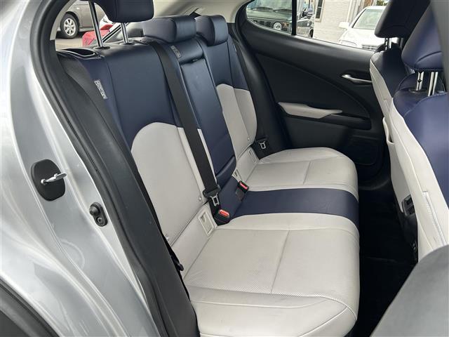 ＵＸ ＵＸ２５０ｈ　バージョンＬ　純正メーカーナビ　ＤＴＶ　ＢＴ　ＡＭ　ＦＭ　ＤＶＤ　ＵＳＢ　Ｍｉｒａｃａｓｔ　全方位カメラ　純正ドラレコ　ＥＴＣ　レクサスセーフティシステム＋　プリクラ　追従クルコン　レーンキープ　オートハイビーム（22枚目）