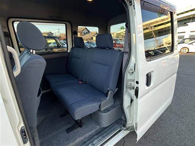 ハイゼットカーゴ クルーズ　ＭＴ車　社外ＥＴＣ　レーダー探知機　両側スライドドア　純正フロアマット　サイドバイザー　オーバーヘッドシェルフ　リモコンキー　取扱説明書（22枚目）