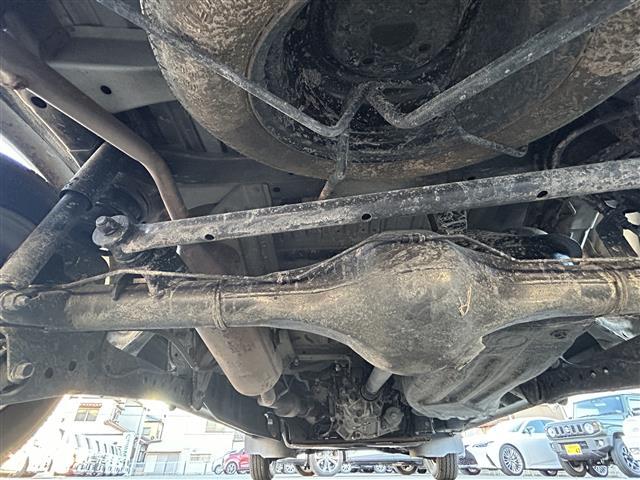 ハイゼットカーゴ クルーズ　ＭＴ車　社外ＥＴＣ　レーダー探知機　両側スライドドア　純正フロアマット　サイドバイザー　オーバーヘッドシェルフ　リモコンキー　取扱説明書（41枚目）