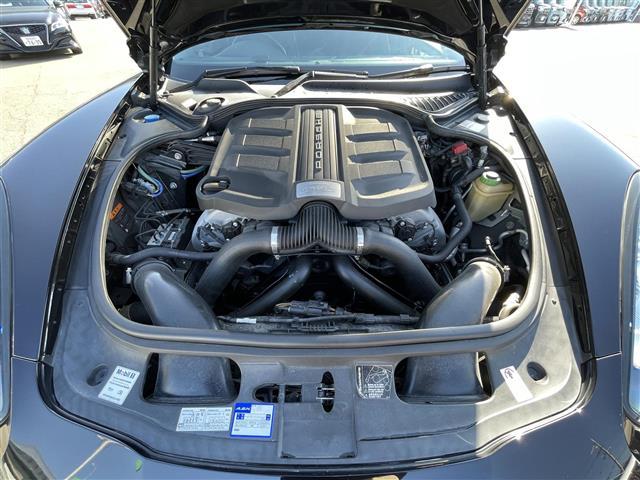 パナメーラ ４Ｓ　ワンオーナー　サンルーフ　ＢＯＳＥサウンド　ナビ　ＴＶ　ＢＴ　バックカメラ　ＥＴＣ　純正１９インチＡＷ　レザーシート　パワーシート　全席シートヒーター　　クルコン　ＬＥＤヘッドライト　スペアキー（38枚目）