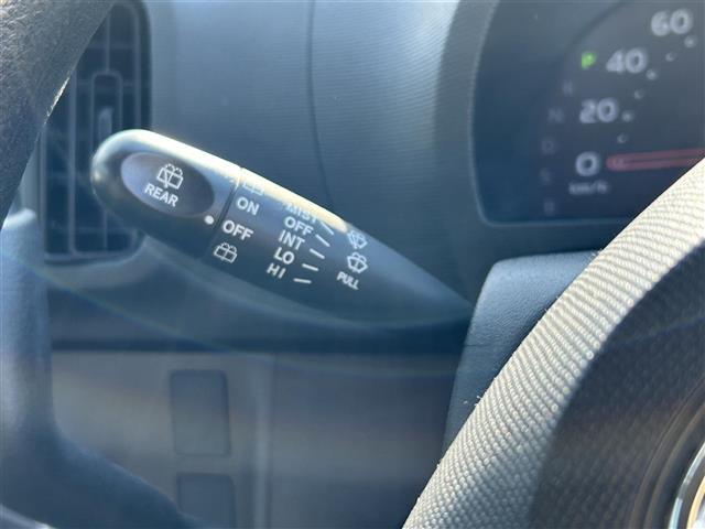 パッソ X クツロギ ☆ミュージックサーバー AM/FM CD☆純正フロアマット☆ヘッドライトレベライザー☆ドラレコ前方☆電動格納ミラー☆布シート☆ベンチシート☆保証書/説明書(4枚目)