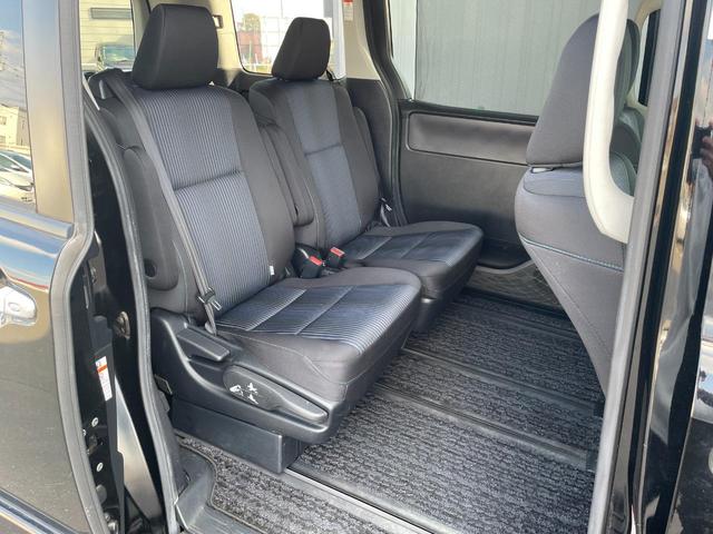 ヴォクシー ＺＳ　煌　純正ディーラＯＰ９インチＳＤナビ／フルセグＴＶ／純正フリップダウンモニター／社外ドライブレコーダー　前後／バックカメラ／ワンオーナー／両側パワースライドドア／アイドリングストップ／横滑り防止（26枚目）