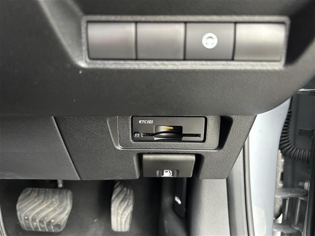 オーラ Ｇ　レザーエディション　ナビ　フルセグ　ＵＳＢ　Ｂｌｕｅｔｏｏｔｈ　ビルトインＥＴＣ２．０　純正ドライブレコーダー　デジタルインナーミラー　ＢＯＳＥ　プロパイロット　本革シート　　運転席パワーシート　インテリジェントキー（20枚目）