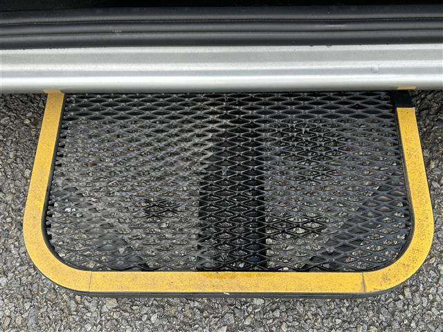 セレナ 20S チェアキャブ チェアキャブ スロープ サイドステップ(12枚目)