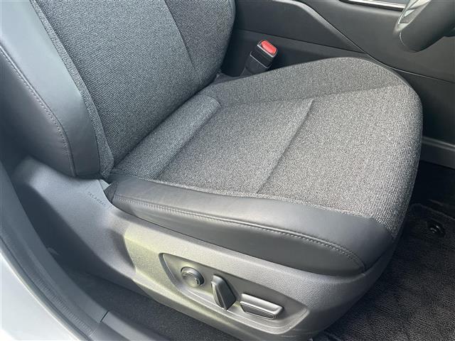 クラウンクロスオーバー Ｇアドバンスド　ナビ　フルセグ　全周囲カメラ　ＥＴＣ２．０（6枚目）