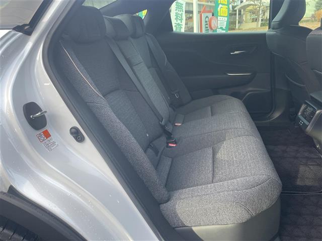 クラウンクロスオーバー Ｇアドバンスド　ナビ　フルセグ　全周囲カメラ　ＥＴＣ２．０（7枚目）