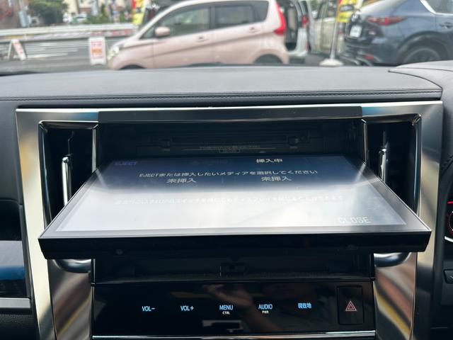 アルファード ２．５Ｓ　ツインムーンルーフ／ＴＲＤフルエアロ／純正ナビ／フルセグＴＶ／ＤＶＤ／ＣＤ／Ｂｌｕｅｔｏｏｔｈ／バックカメラ／リアシートエンターテインメント／デジタルインナーミラー／プリクラッシュセーフティ（5枚目）